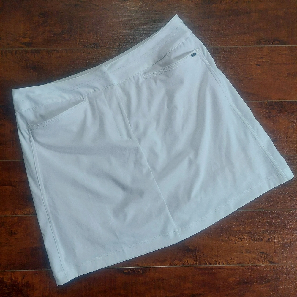 Tail Activewear Classic 18" Skort Size 8